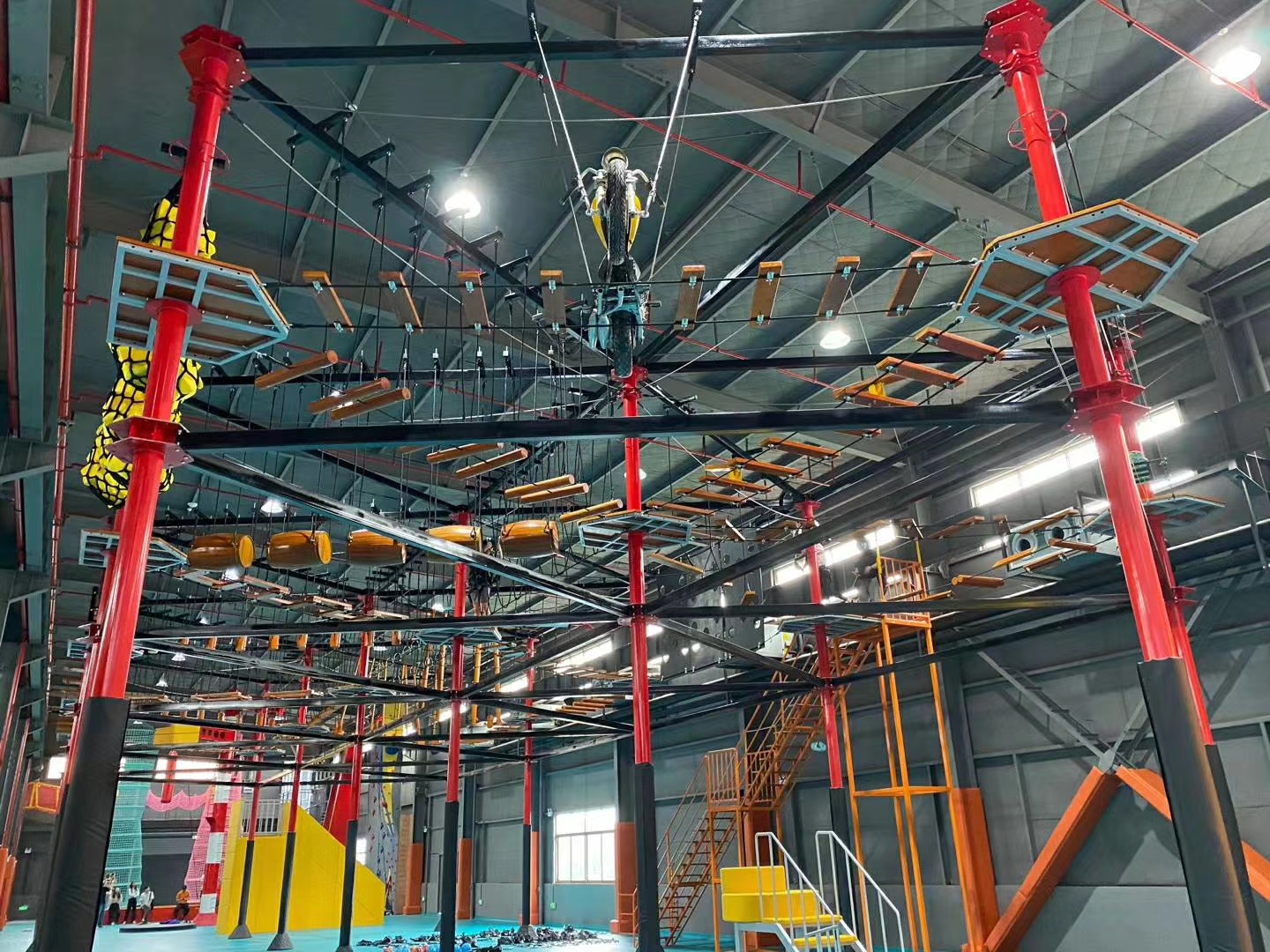 The trampoline park manufacturer will introduce to you how the children